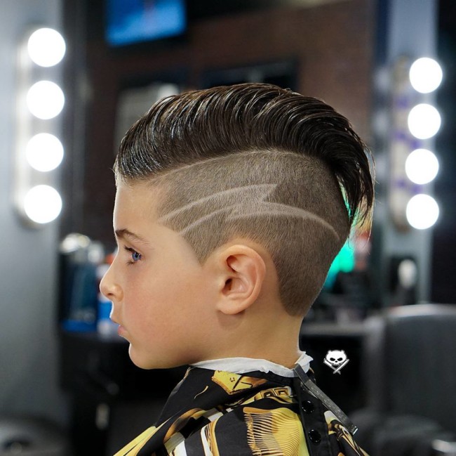 Side Part pompadour + Design