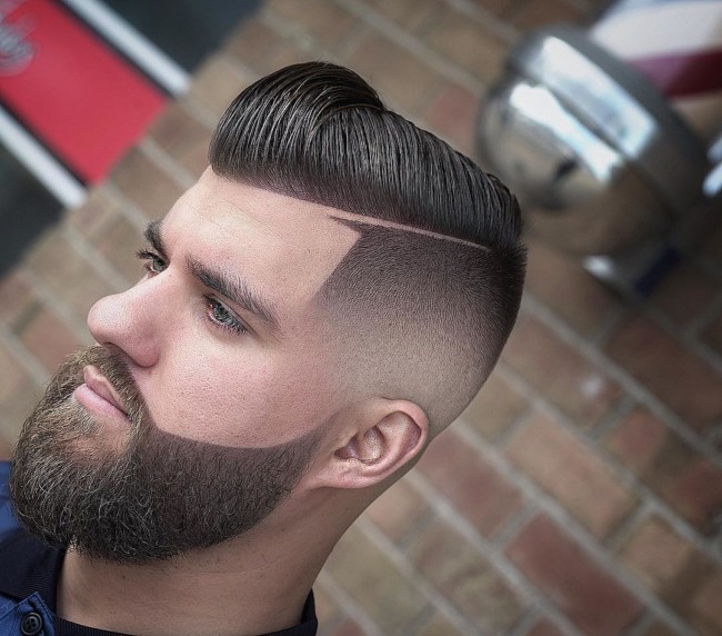 Comb Over Pompadour + Side part + Blurry Fade - Men's Haircuts