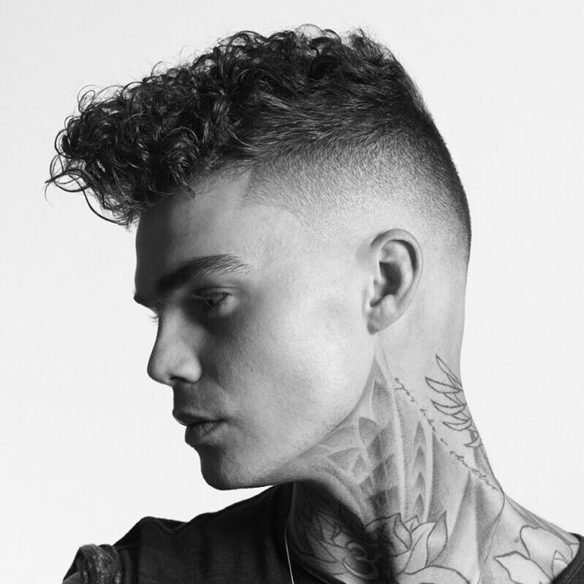 Wavy Hair + High Skin fade - Men's Haircuts