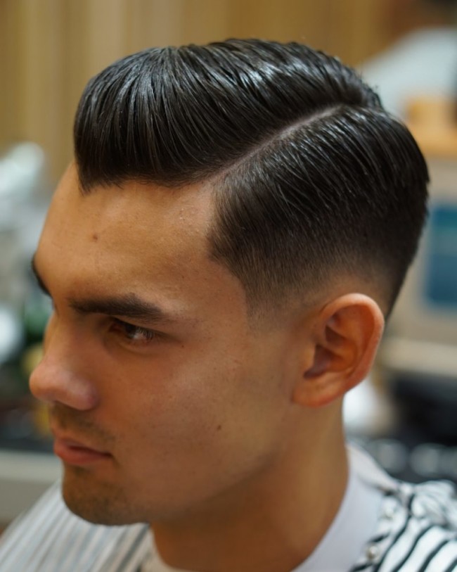 Side Part Pompadour - Men's Haircuts