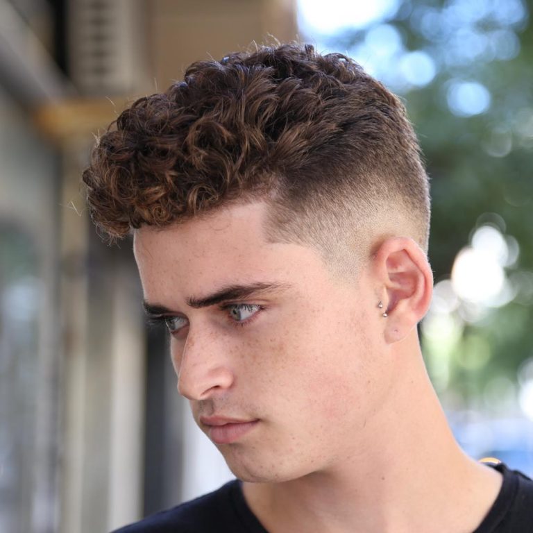  Curly hair + medium Skin Fade